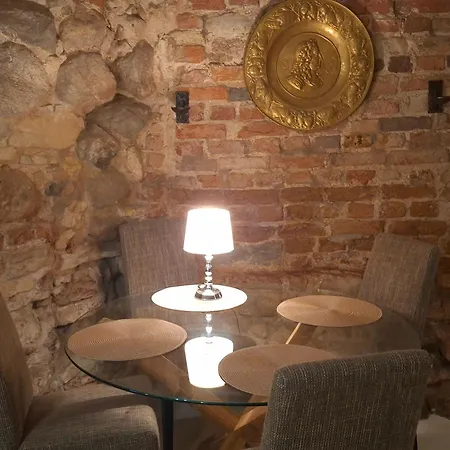 Paernun Vanhan Kaupungin Keskustassa Apartamento *
